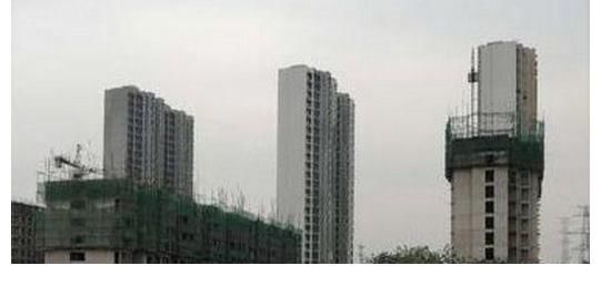 石家庄|最坑烂尾楼出现在石家庄，搁置10多年之久，还是一片荒地