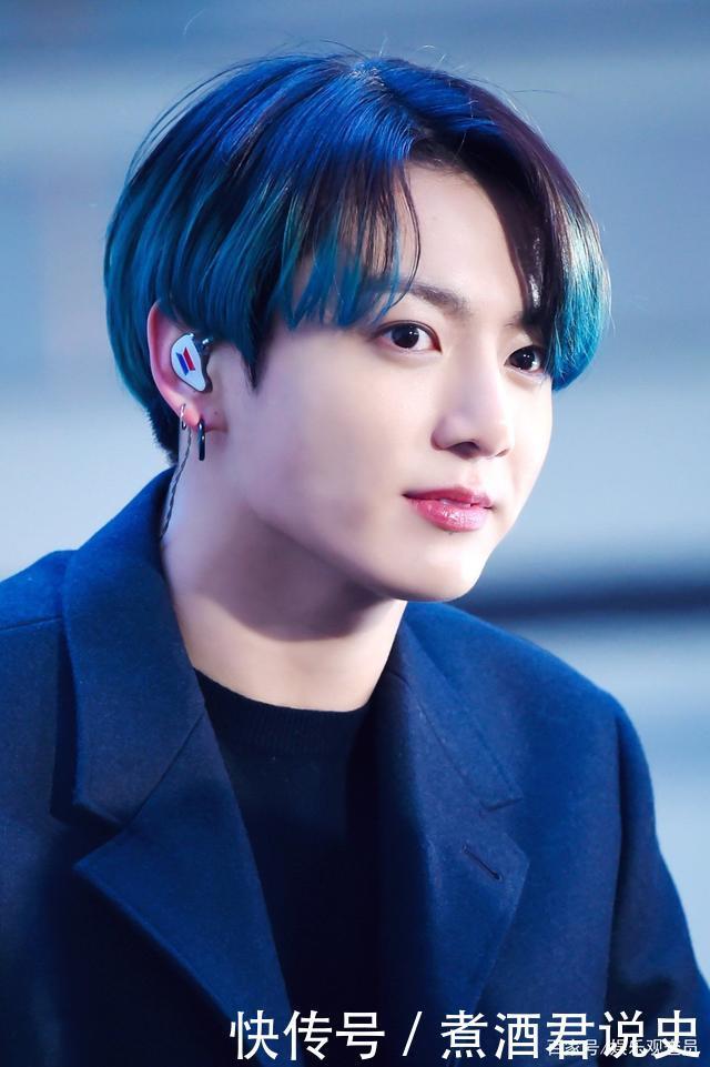 jimin|时尚杂志选出了，戴耳环很惊艳的男性偶像，BTS V的很少见