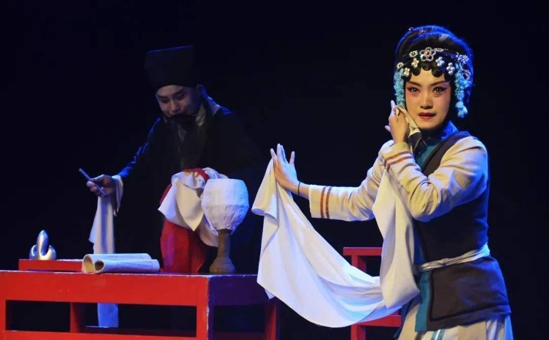 书生|落魄书生被妻子离弃,衣锦还乡后妻子羞愧自杀朱买臣用心太险恶