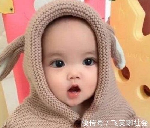 宝妈|宝妈说自己生了个“假娃娃”,网友狂赞萌翻了!生气都这么可爱