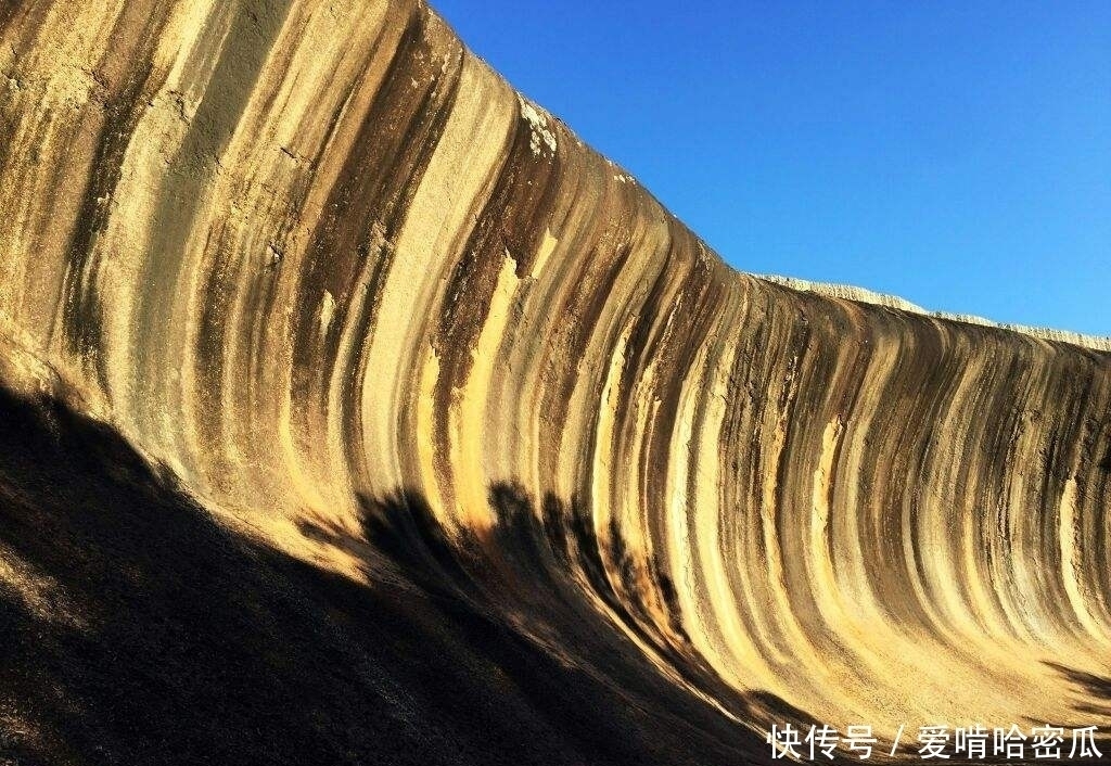 波浪岩|被定格住的“海浪”，游客：罕见的地质奇迹，大自然的神奇魅力！