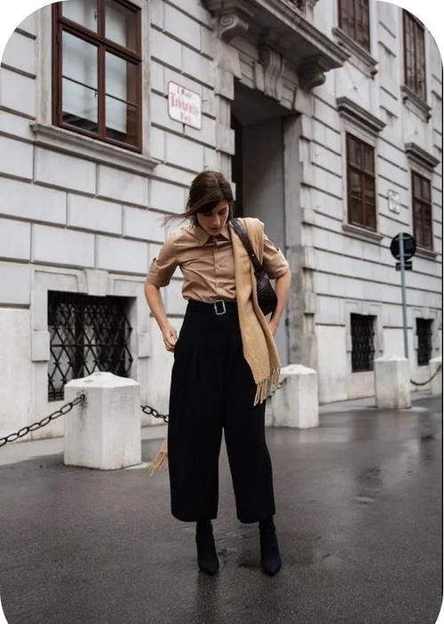 论色彩的重要性,低调含蓄的“驼色”穿搭,穿出你与众不同的美