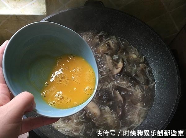 蘑菇|它含有“18种”氨基酸,孩子每周吃1次,头脑聪明,个子长得快