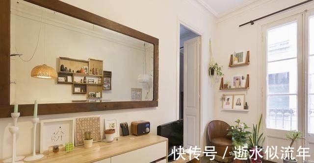 阅读角|60平米小户型极简装修，空间这么小还能挤出个阅读角，孩子们特别爱！