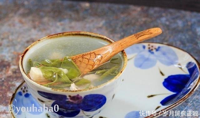 “百岁老人”长寿秘密被发现,我国产量大却没人吃,含钙量极高