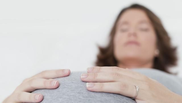 胎动会|怀孕多久会有胎动,胎动什么时候最频繁孕妈早知道早安心