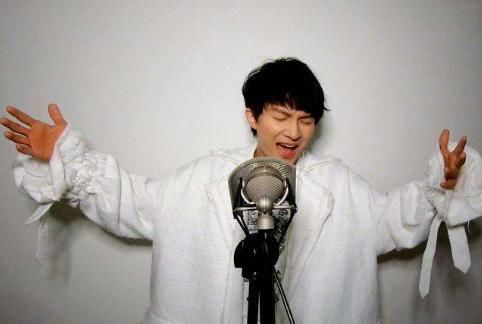 爱豆们对周深的一致期望冠军不重要,能进总决赛就已经赢了