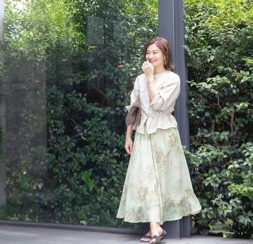 女人40穿衣不惑，学会这些搭配技巧，用基础款穿出优雅高级范