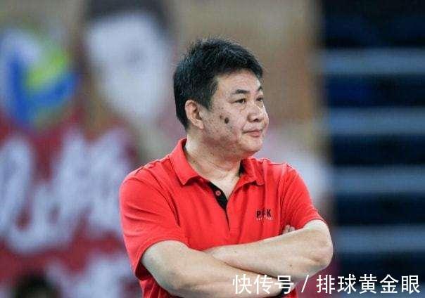 球迷|女排新主帅已定?蔡斌临时缺席引人猜想,若能二进宫是球队之福