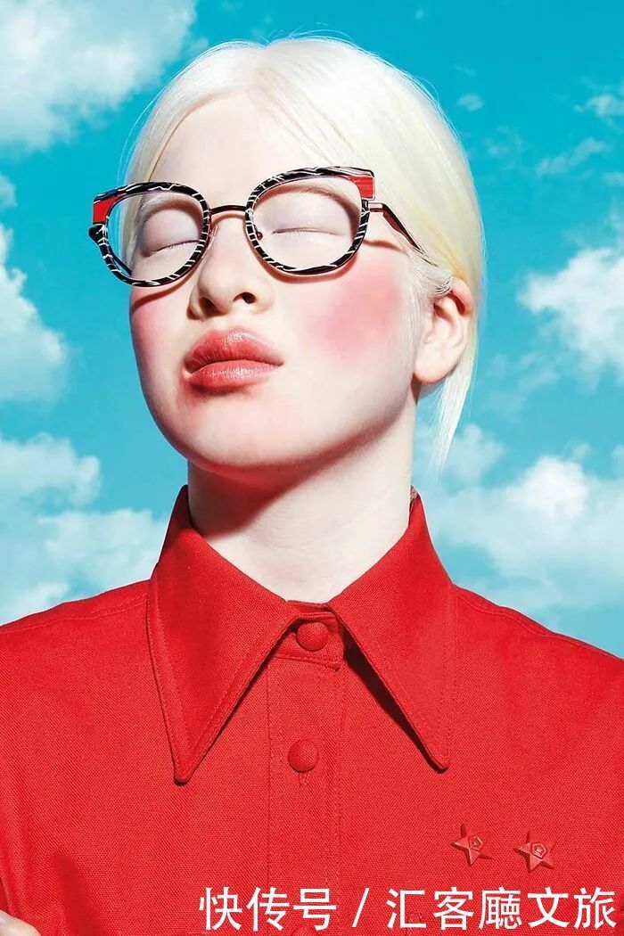 逆袭|因“全身雪白”被遗弃的中国女孩,逆袭成超模的故事让人泪目