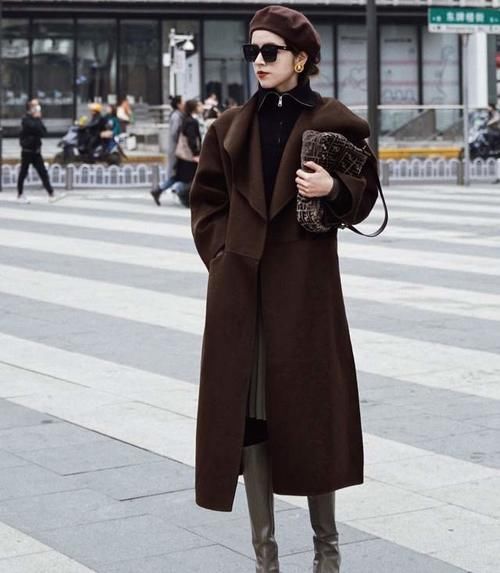  气质|年过三十的女人，冬日大衣建议选择这三款颜色，高级显气质