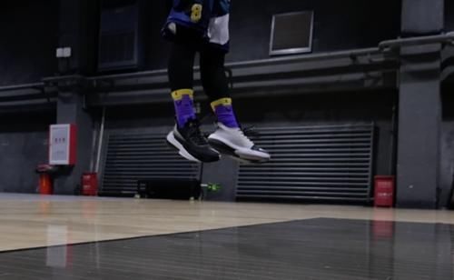 实战 脚感最舒服的实战鞋?可你能不能硬一点啊!