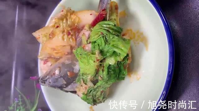 鱼骨|水煮鱼的做法，肉质滑嫩Q弹，口味麻辣鲜香，辣而不臊，百吃不腻
