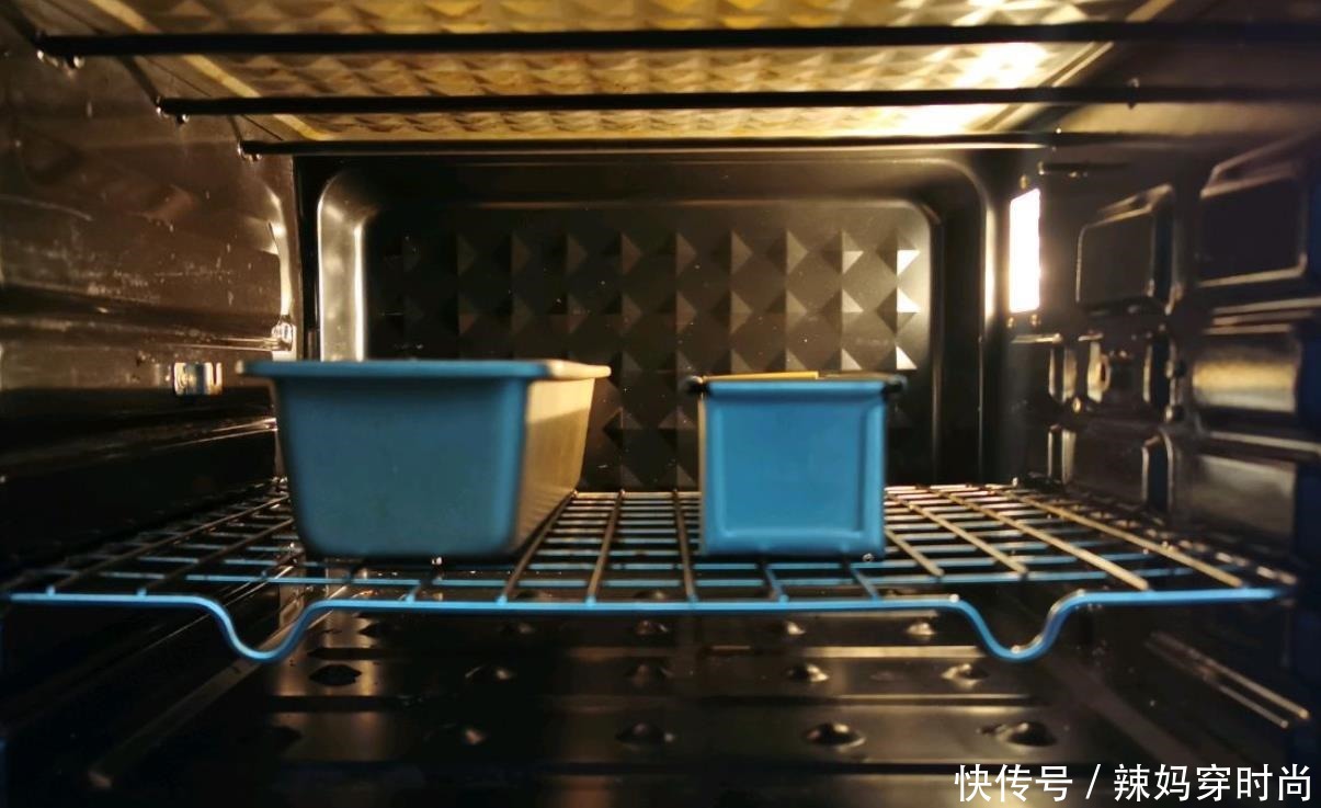 纹路|教你在家做黄金糕,色泽金黄,满满的蜂窝纹路,柔软好吃又有韧性