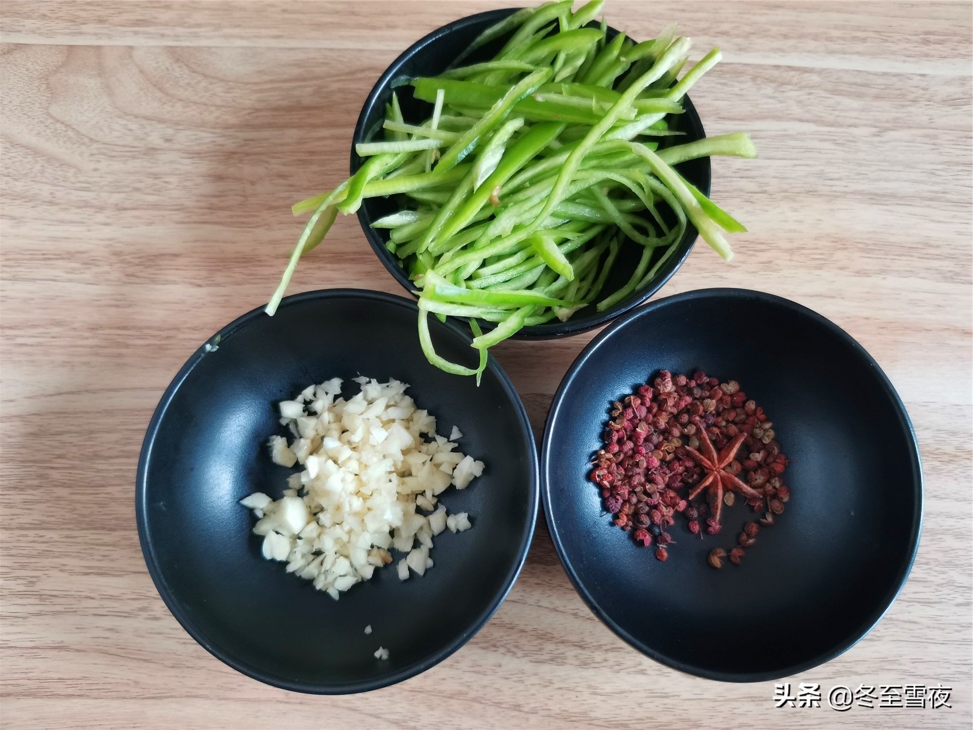 花椒油|在家做凉拌土豆丝，记得这两步不能少，土豆丝吃着清爽，口感脆嫩