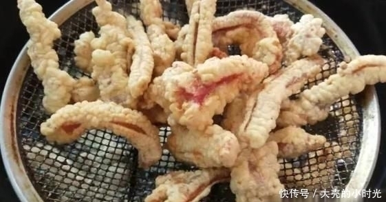 大葱|炸酥肉时加面粉还是加淀粉？都不对，教你地道做法，外脆里嫩！