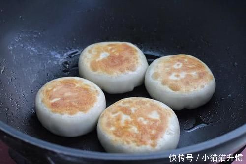 揉面|烙馅饼时该怎么揉面?第一步就错了,怪不得饼皮又厚又硬特别难吃
