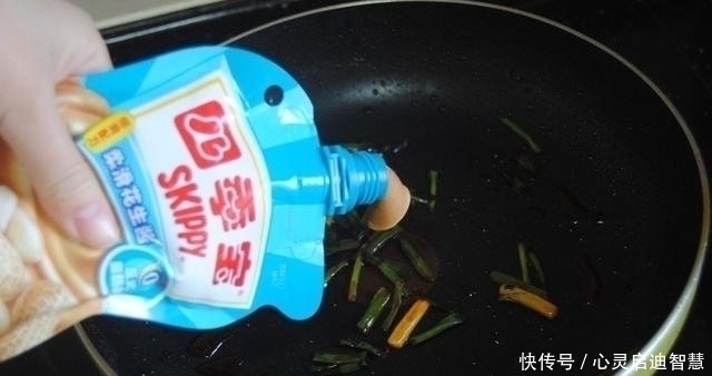 早餐|教你面条的新吃法,比煮着吃好吃一百倍,做法简单,5分钟早餐!