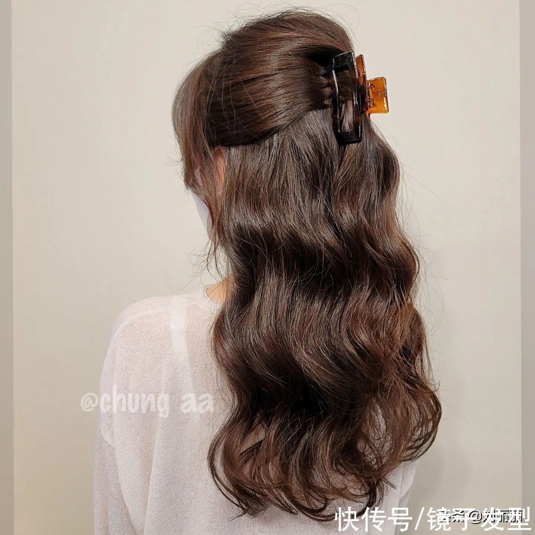 蓬松度 18款好看的发型，看完我都想试一试，你喜欢吗