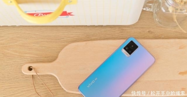 确实|3000左右价位的5G手机,有什么推荐?