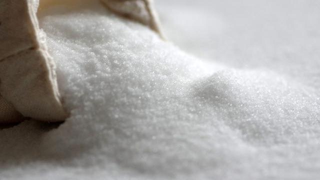 酒精|高血压要严格忌口少碰4物，遵循5原则，血压可能比较“乖”