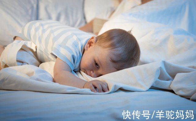 夜醒|宝宝“睡整觉”和“睡整夜”不是一回事，频繁夜醒，宝宝也有苦衷