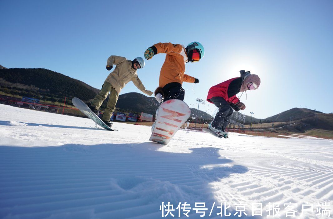 萌娃|滑雪萌娃“小蜗牛”