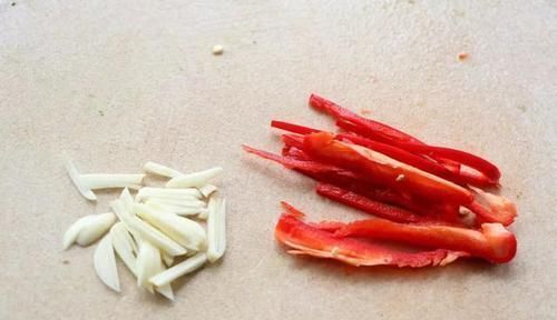 肝癌|你知道吗?人体缺乏硒元素诱发多种癌变,它含硒量最丰富,要多吃