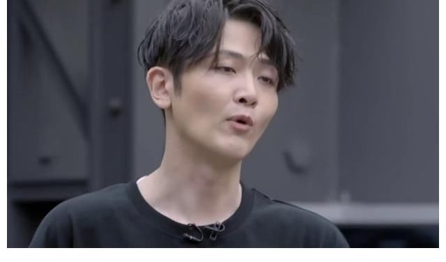 陈辉|《披荆斩棘》3位哥哥被淘汰,两位队长主动离开,实气最低却留下