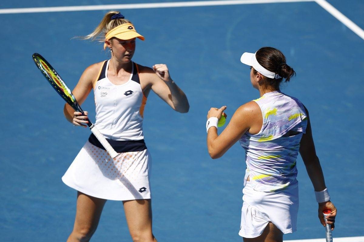 决胜盘|本土小将顺利晋级!澳网:女双前两号种子携手晋级八强