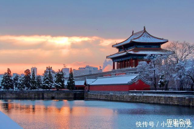 老年|故宫住着上万人,却没有一间厕所,他们靠什么解决“内急”的