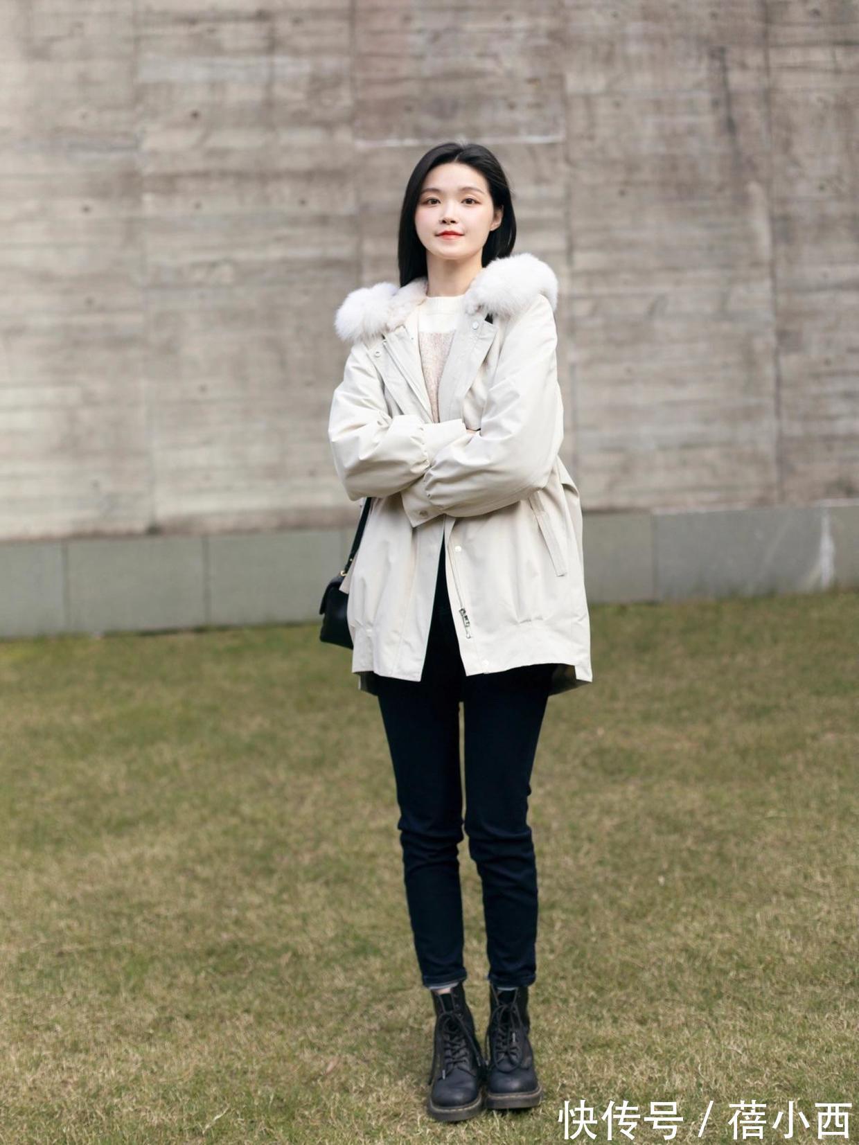 时髦 时髦的女人,衣橱里一定有“羽绒服”,搭配牛仔裤、半身裙很洋气