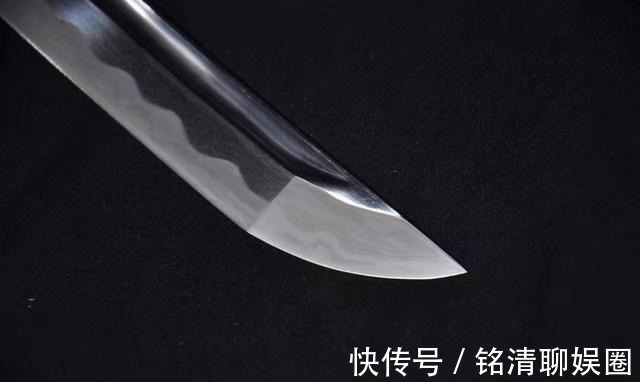 刀匠!网友花了12万的年终奖, 买了一把日本武士刀, 你觉得怎么样