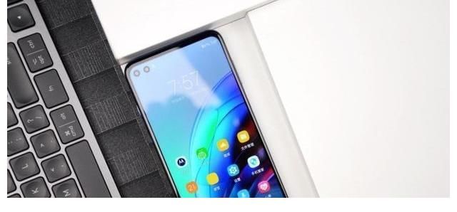 骁龙870|Moto G71爆发力很强，5900mAh+骁龙778G，8+256G仅售1899