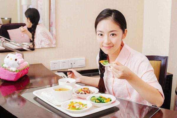 月子期|过来人告诫产后坐月子,有几件事别向婆婆妥协,遭罪的是自己