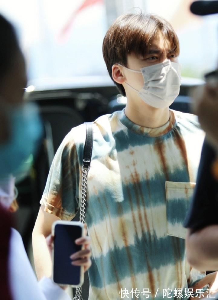 電視劇|李易峰綜藝路透,鮮少錄制綜藝成功轉型演員,看好全新綜藝嗎