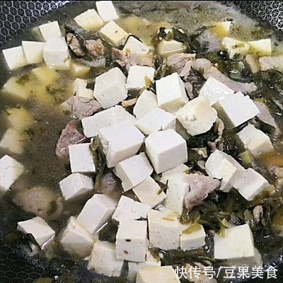 鲜掉眉毛的美味家常菜雪菜肉末炖豆腐