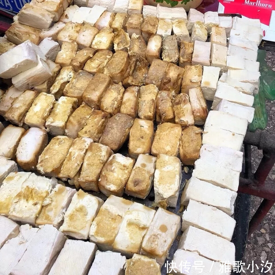 这款小吃,名字就像撒狗粮,单身狗:不急,等有对象了再来吃“”