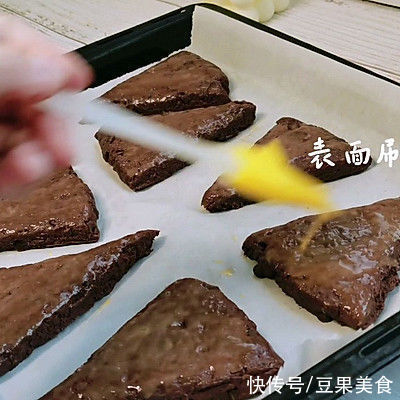 这道超浓郁的巧克力司康，一上桌就被哄抢一空