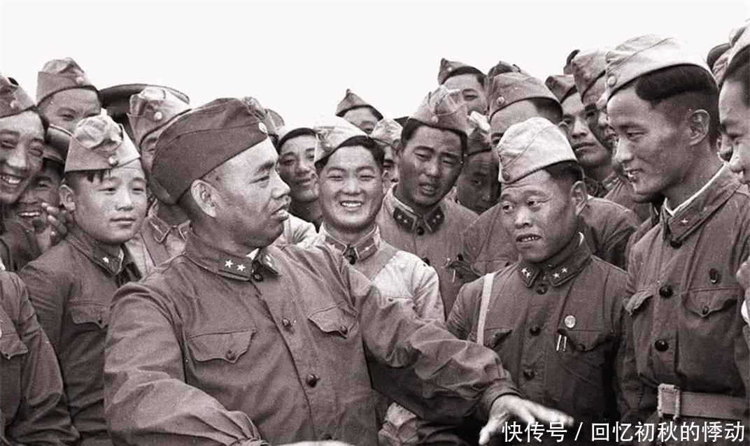 何福圣一记劈山靠,将许世友轻松撂倒,张