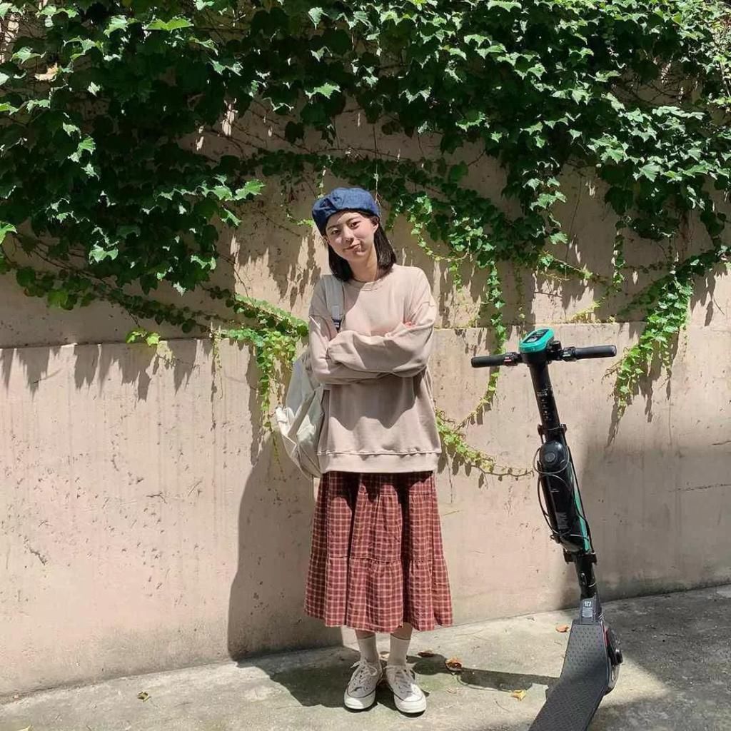  女生|厚外套+阔腿裤、毛衣+半裙、运动鞋 + 贝雷帽 = 精致冬日女生！