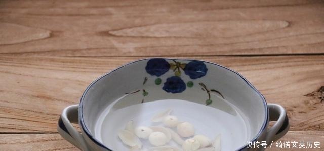 天然褪黑素|三伏天,女人常吃“天然褪黑素”,睡得香皮肤白,美到人人夸