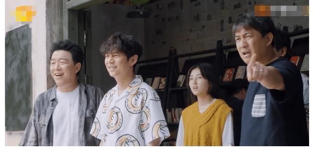 八卦|本期《向往5》超出綜藝范疇，張藝興意外遇見吳亦凡？彭昱暢秒變八卦臉！