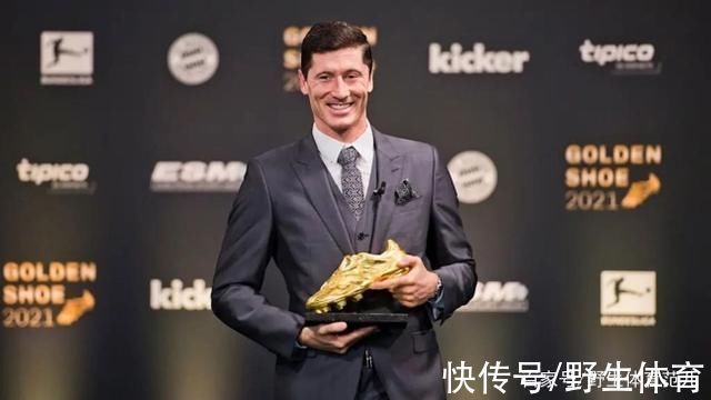 莱万多夫斯基|莱万多夫斯基打进41球,获得他的第一个欧洲金靴