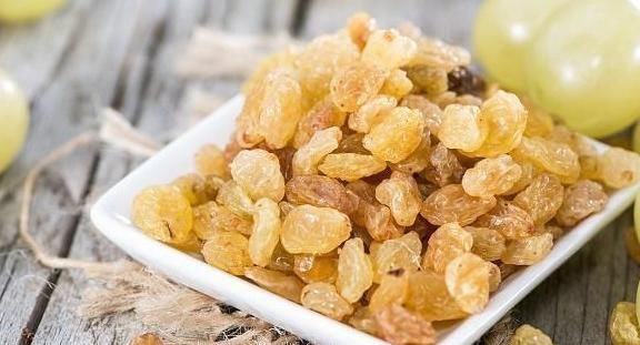 延缓衰老|进入更年期的女性,多吃四种碱性食物,补气养血,做“冻龄女神”