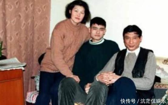 身高|姚明父亲身高2.08米,姚明身高2.26米,他爷爷身高更夸张