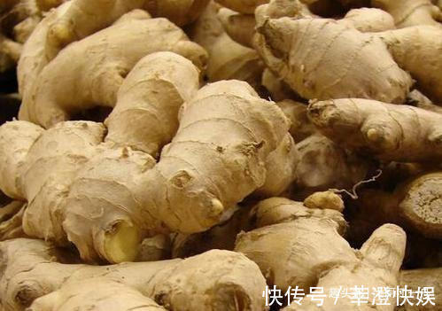 原来保存生姜这么简单，一次放10斤，随吃随取，放半年都不坏