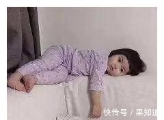 小姨|小姨带娃“鸠占鹊巢”,娃一脸生无可恋,萌娃内心:我太难了!