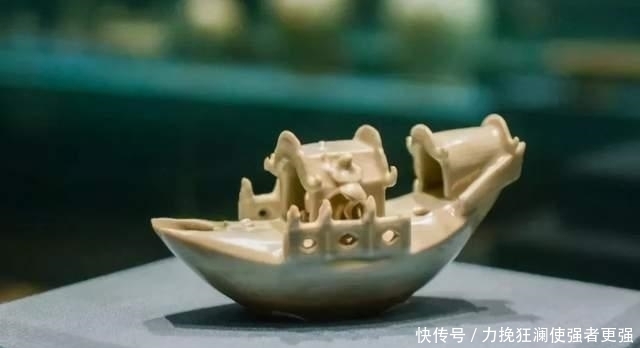 艘小船|17岁少女捡到“小船”,上交后获68元奖励,现在价值上千万