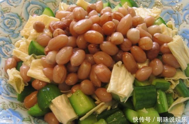 禁忌|一根黄瓜吃进医院?专家:吃黄瓜的4大禁忌,为何总不记